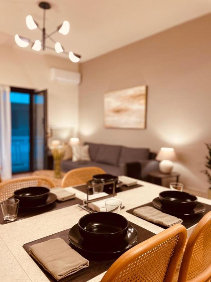 2 Bedroom Apt - Live Like A Local In Kolonaki Ateny Zewnętrze zdjęcie